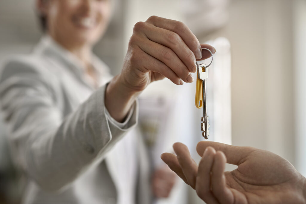 Here are the keys of your new home!